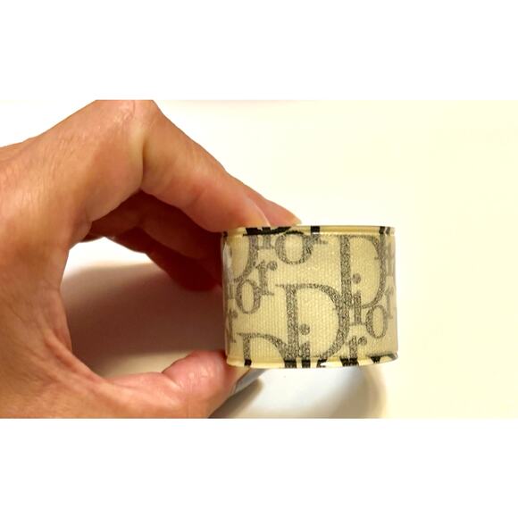 Dior Style Oblique Slap Bracelet – Beige Monogram Vintage Look - Picture 3 of 3